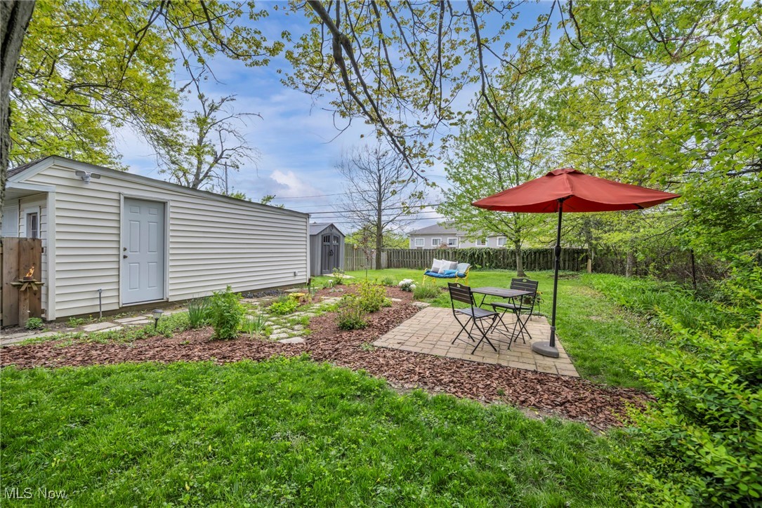 Broadfield - Residential