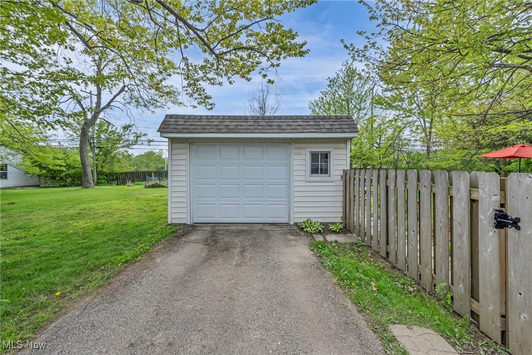 Broadfield - Residential