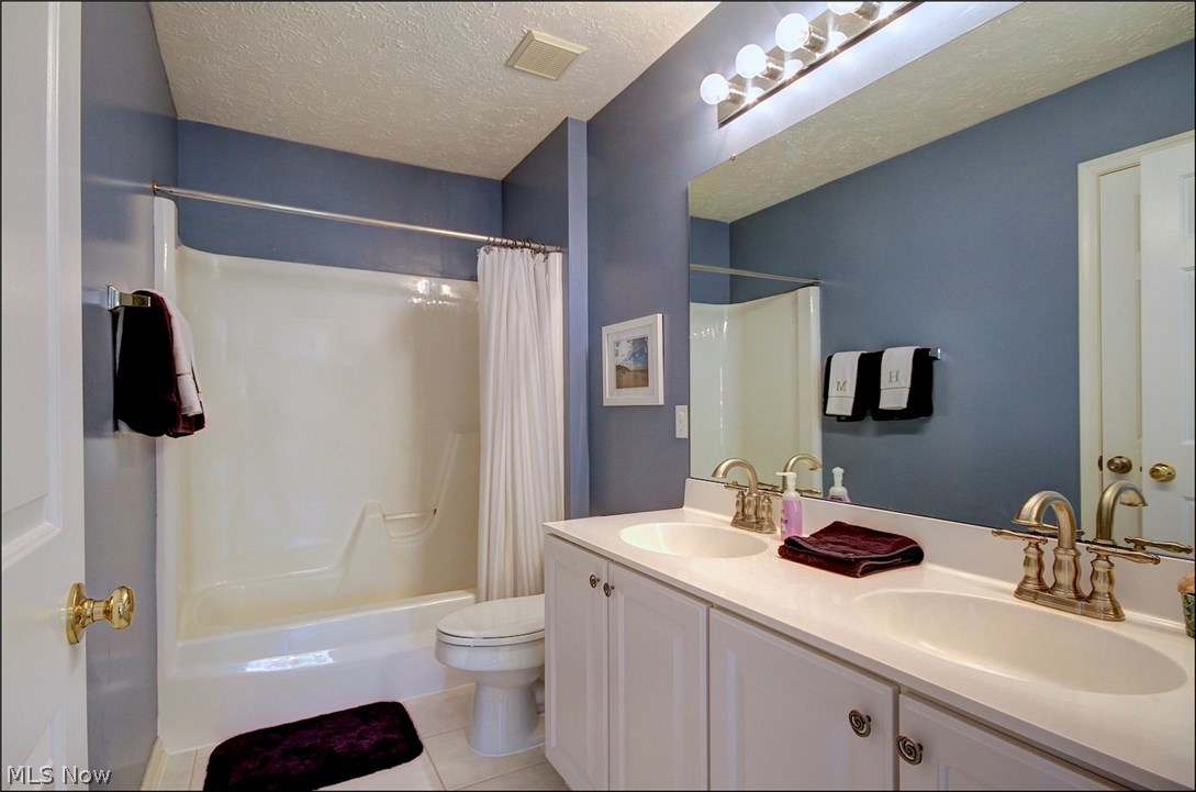 Woodmere - Residential