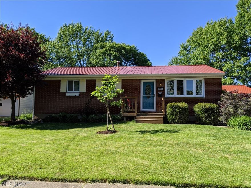 Charming Brick Ranch in Munroe Falls!
Move in with confidence as this home is refreshed and ready for it's next owner(s). The open living to kitchen area comes with all newer
kitchen appliances. Kitchen was custom designed in 2018. Cozy master bedroom has hardwood floors. The first floor bath is also
custom designed and with tile accents in 2019. The backyard deck and gardens are great for entertaining or just a beautiful quiet space.
The garage easily fits two cars plus all of your "stuff". Home will be available to tour in person starting June 18th. Welcome to this
thoughtfully planned and updated gem!
Hot tub is negotiable. Fresh waterproofing just installed 2020 with warranty that is transferable. Metal roof with lifetime warranty
2017.