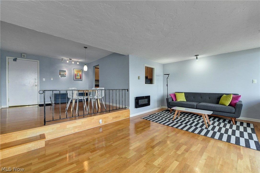 The Carlyle - Residential