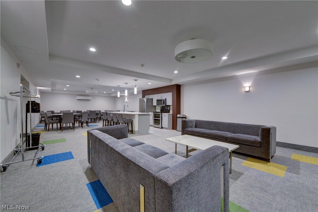 The Carlyle - Residential