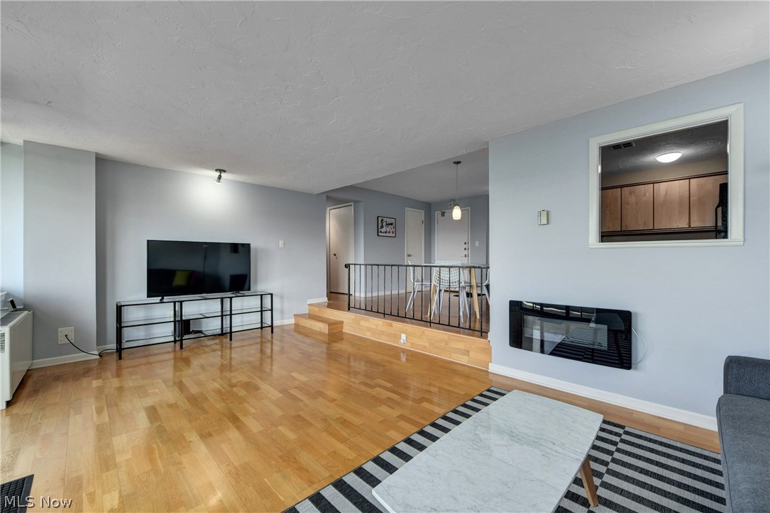 The Carlyle - Residential