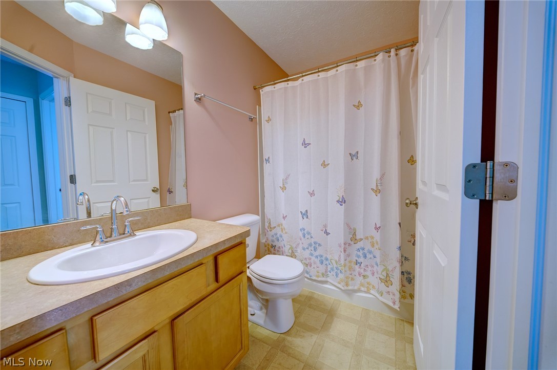 Chapman Grove Village Twnhms Sub Ph 2 - Residential