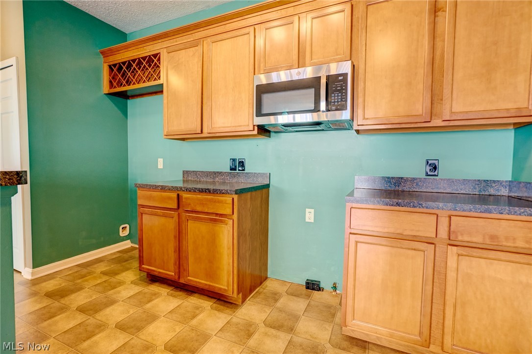 Chapman Grove Village Twnhms Sub Ph 2 - Residential