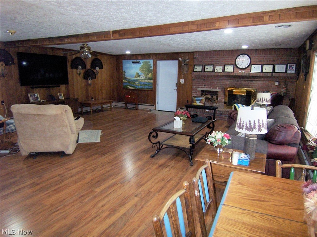 Salt Spgs 12 - Residential