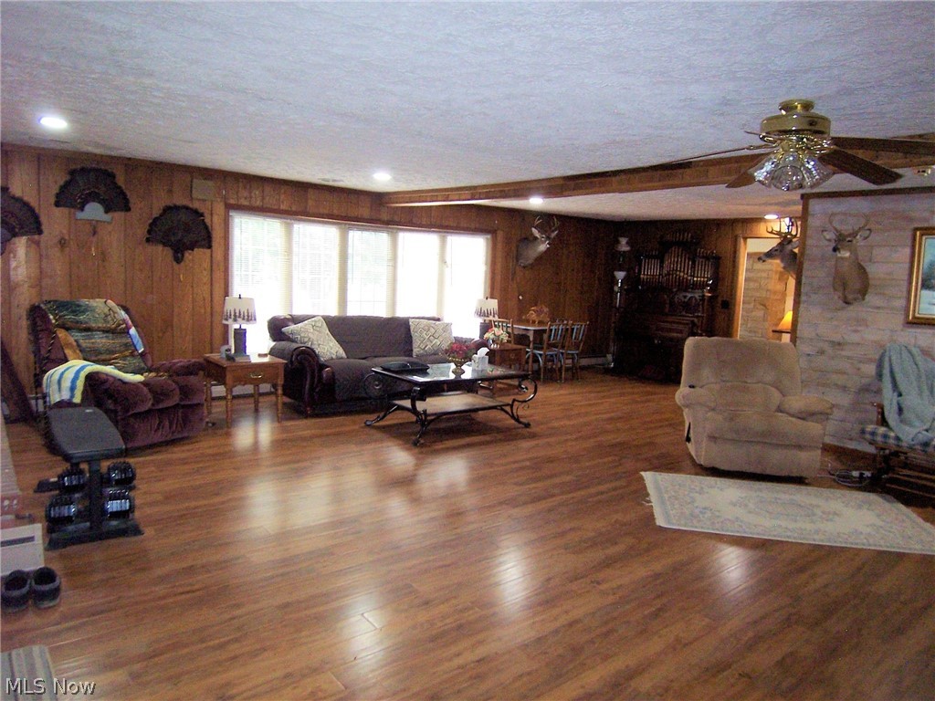 Salt Spgs 12 - Residential