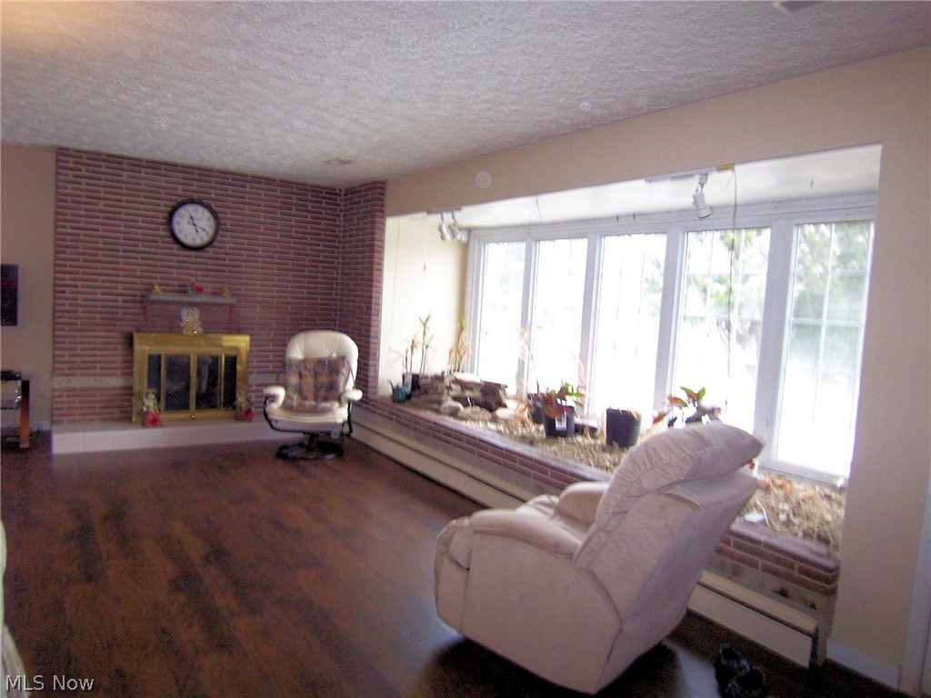 Salt Spgs 12 - Residential