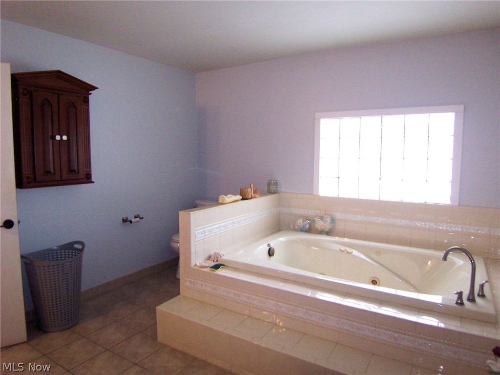 Salt Spgs 12 - Residential