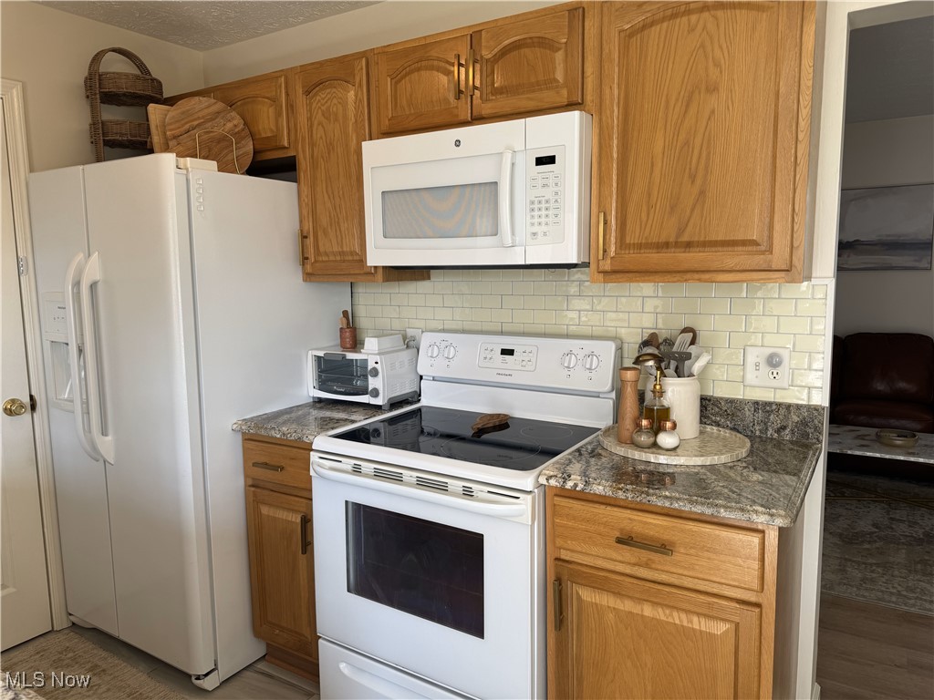 1393 S Azalea Boulevard, Barberton, Ohio image 10
