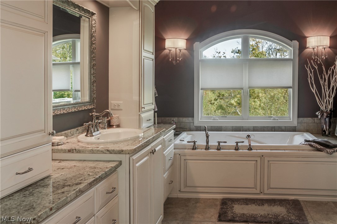 Montville Lakes - Residential