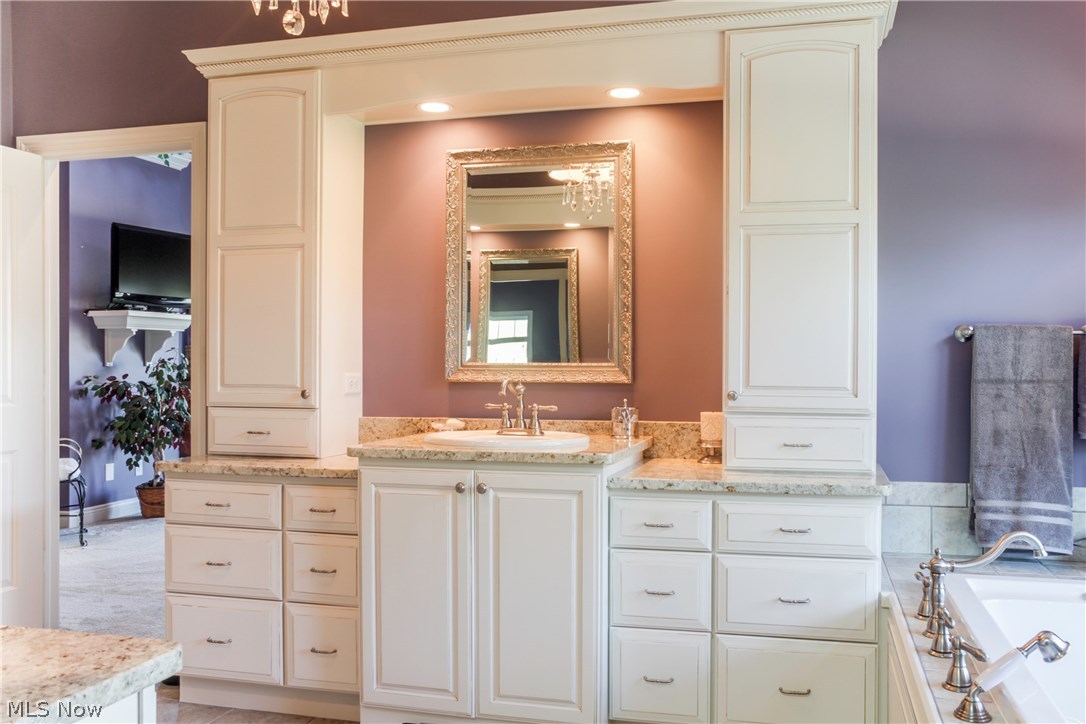 Montville Lakes - Residential