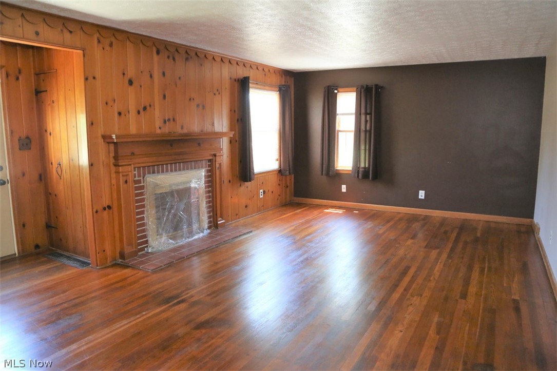 Suffield - Residential