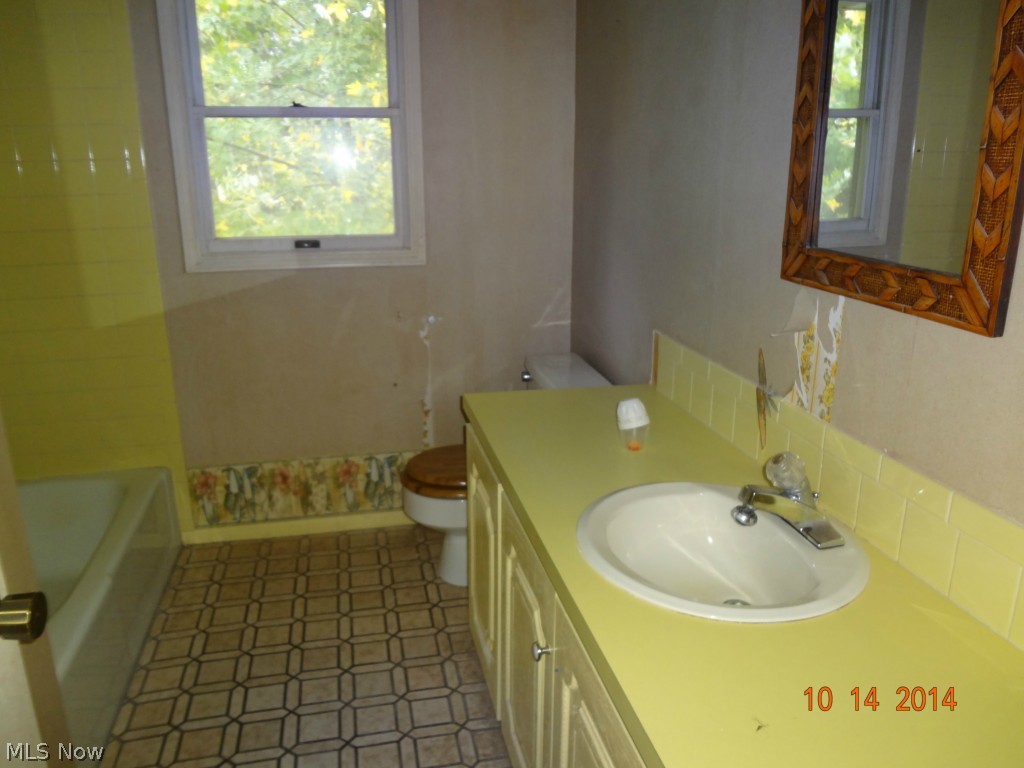 Village/Hartville - Residential