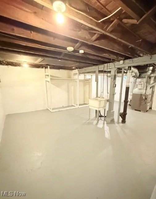 Hill Sener Pipe 02 - Residential Lease