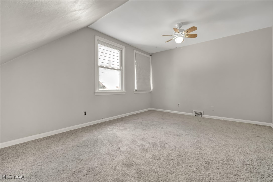 University Heights, Ohio 44118, United States, 3 Bedrooms Bedrooms, ,2 BathroomsBathrooms,Residential,Contingent,39758