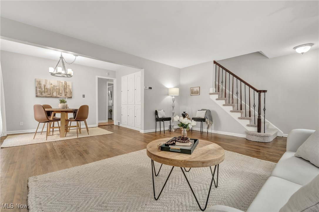 University Heights, Ohio 44118, United States, 3 Bedrooms Bedrooms, ,2 BathroomsBathrooms,Residential,Contingent,39758