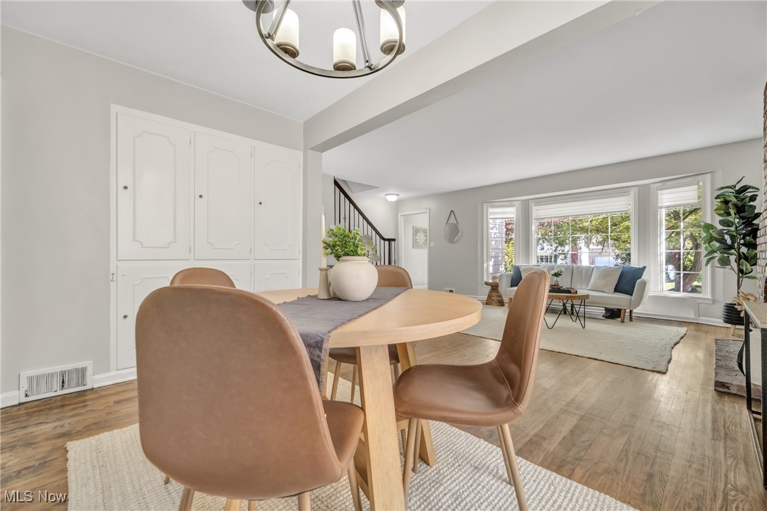 University Heights, Ohio 44118, United States, 3 Bedrooms Bedrooms, ,2 BathroomsBathrooms,Residential,Contingent,39758