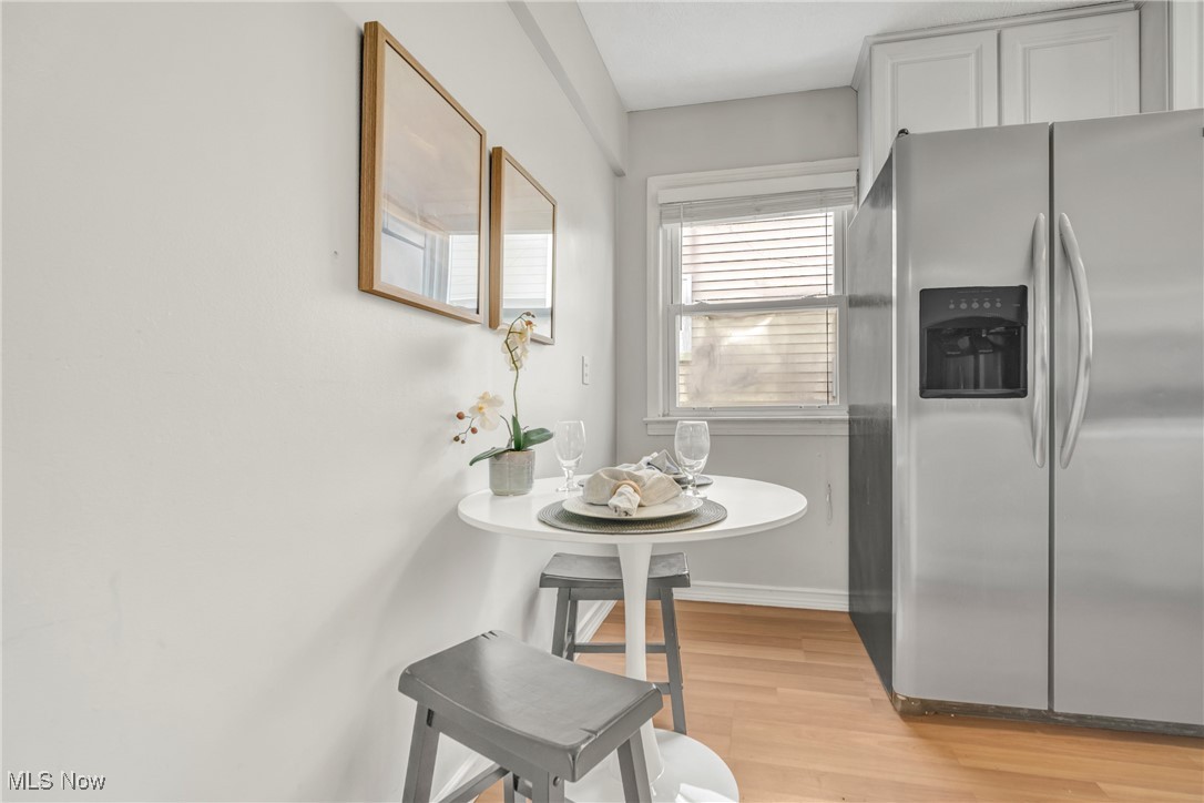 University Heights, Ohio 44118, United States, 3 Bedrooms Bedrooms, ,2 BathroomsBathrooms,Residential,Contingent,39758