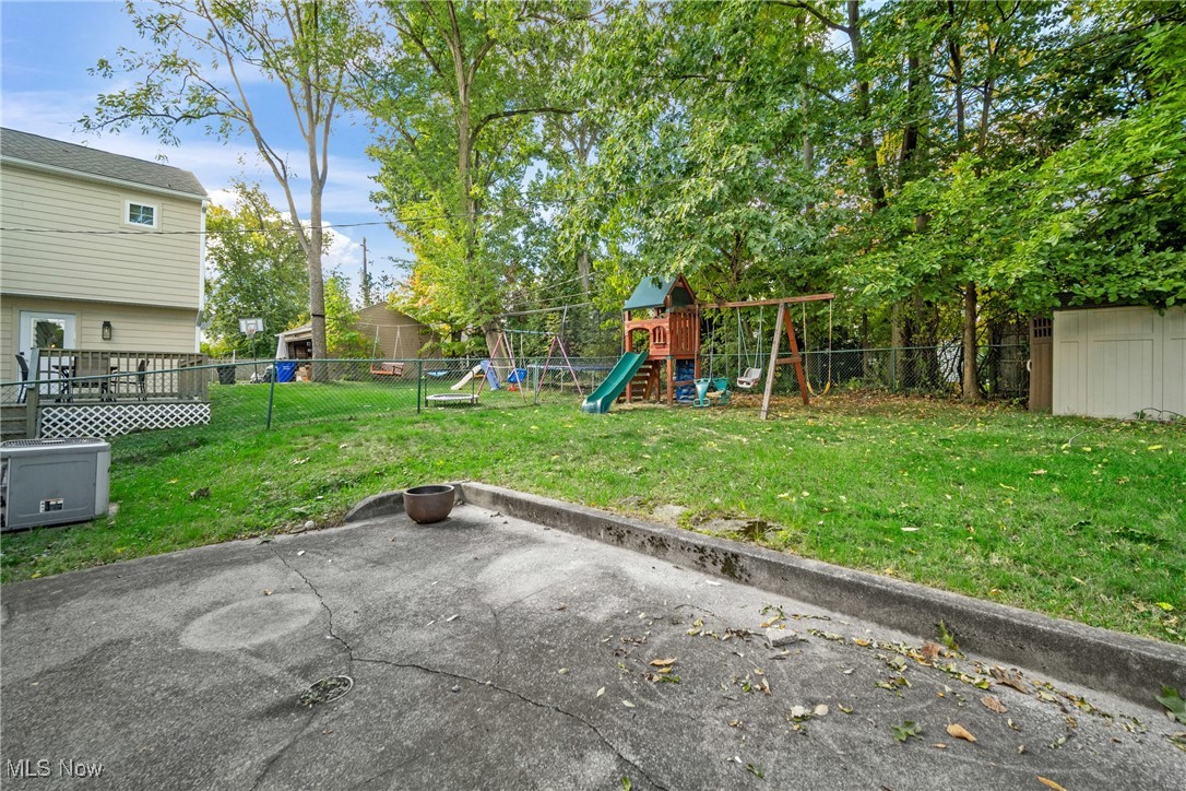 University Heights, Ohio 44118, United States, 3 Bedrooms Bedrooms, ,2 BathroomsBathrooms,Residential,Contingent,39758