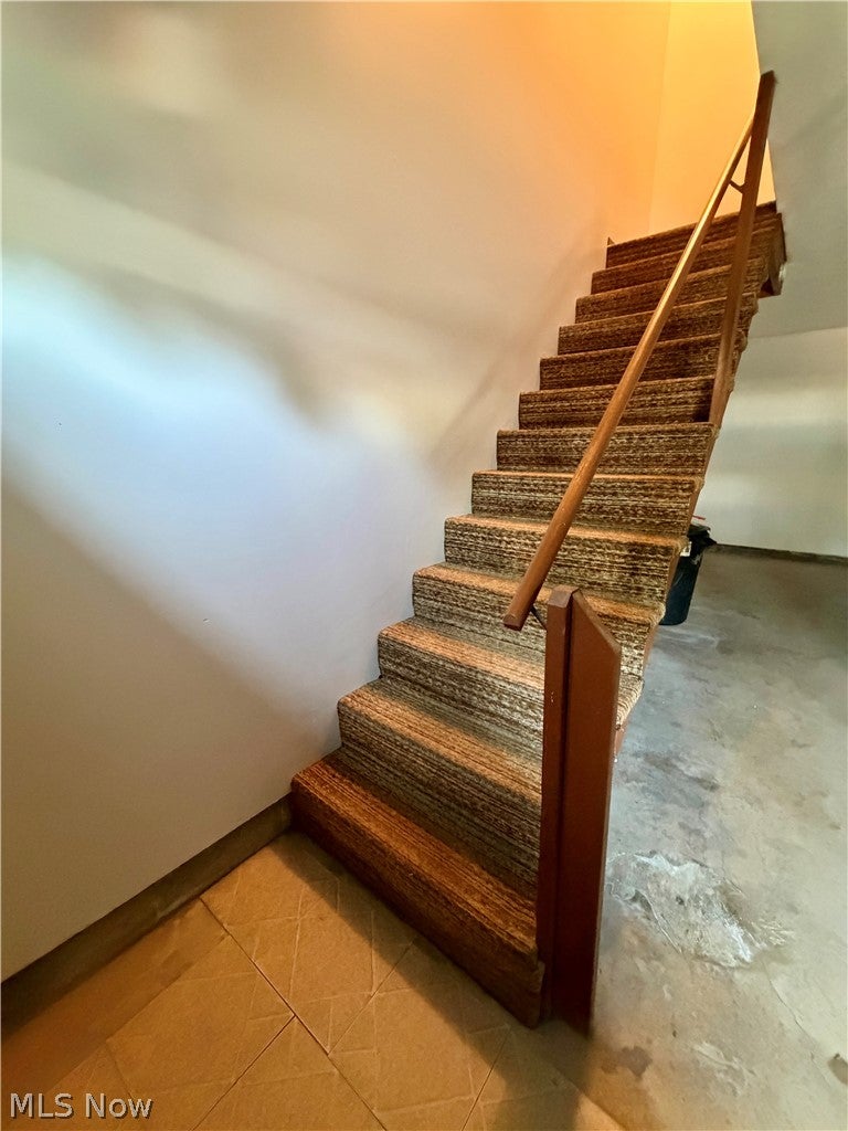Photo of 1152 S Lincoln Avenue #A, Salem, OH 44460 (MLS # 5224659)