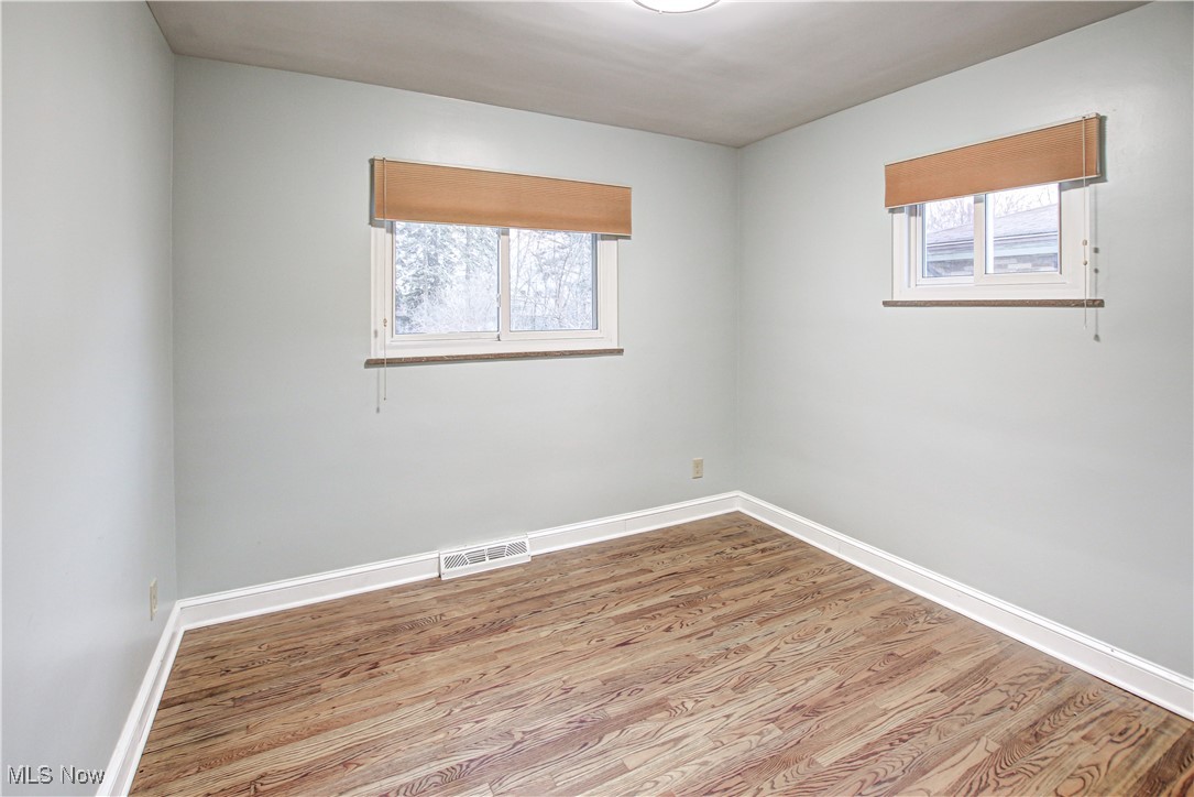 8218 Webster Road, Strongsville, Ohio image 28