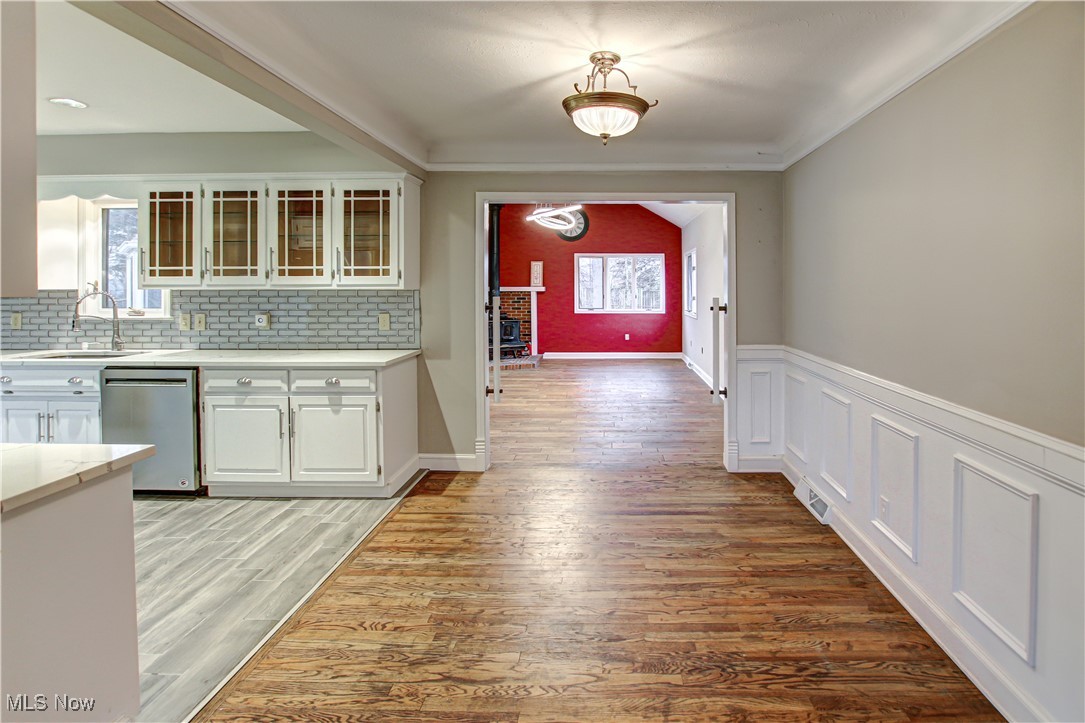 8218 Webster Road, Strongsville, Ohio image 7