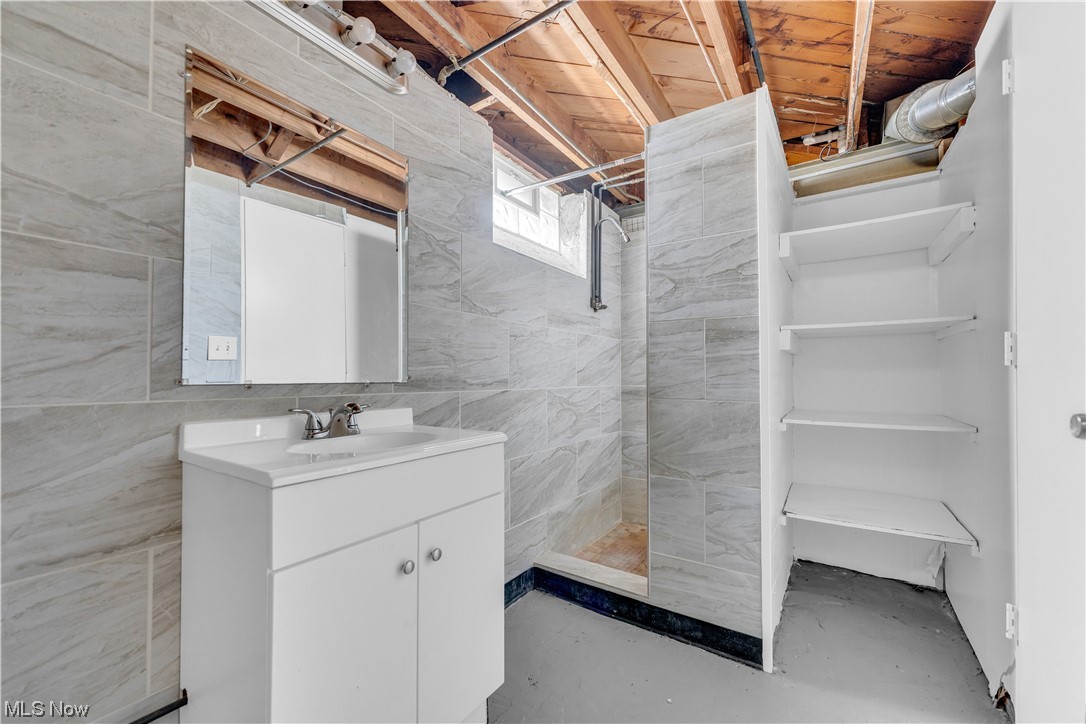 Maple Heights - Residential Lease