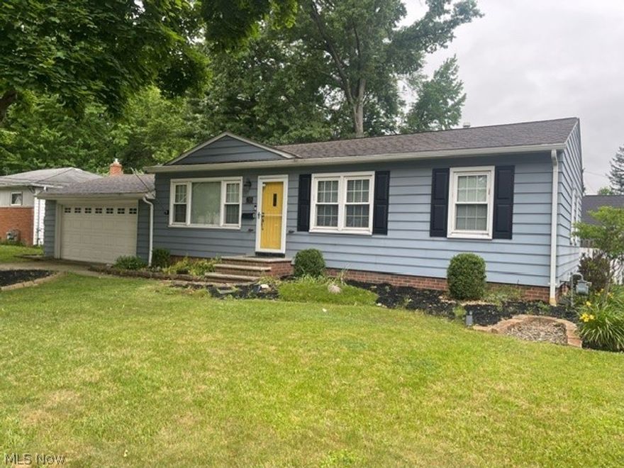 Three bedroom, two bathroom Home located in Berea, OH. Includes washer dryer, two car garage and a back porch area. Has all kitchen appliances including a dishwasher. One pet policy with a $250 non-refundable deposit. Small dogs and cats under 40lbs.Tenant pays all utilities. Credit of 600 or higher is required; no past evictions.$60 application fee.