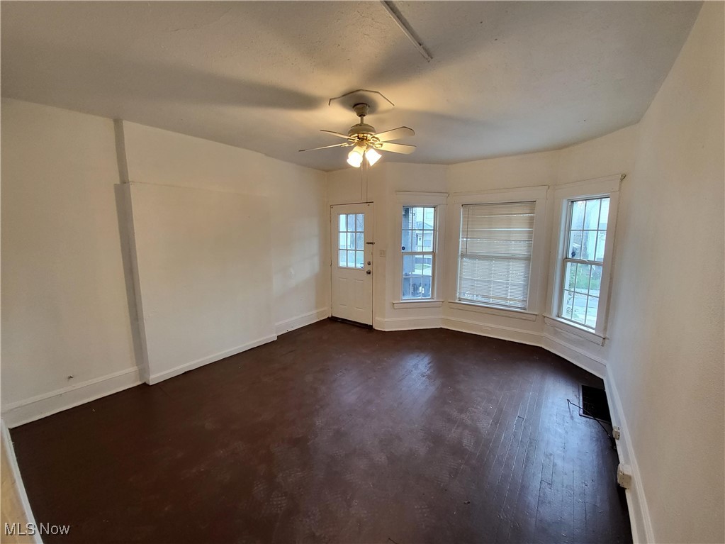 Lakeview Road - Residential Income