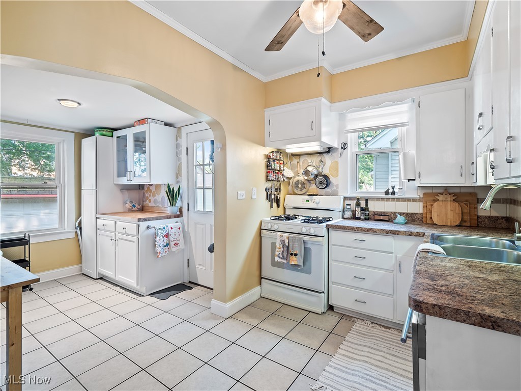 Mathews & Gilberts 03 - Residential