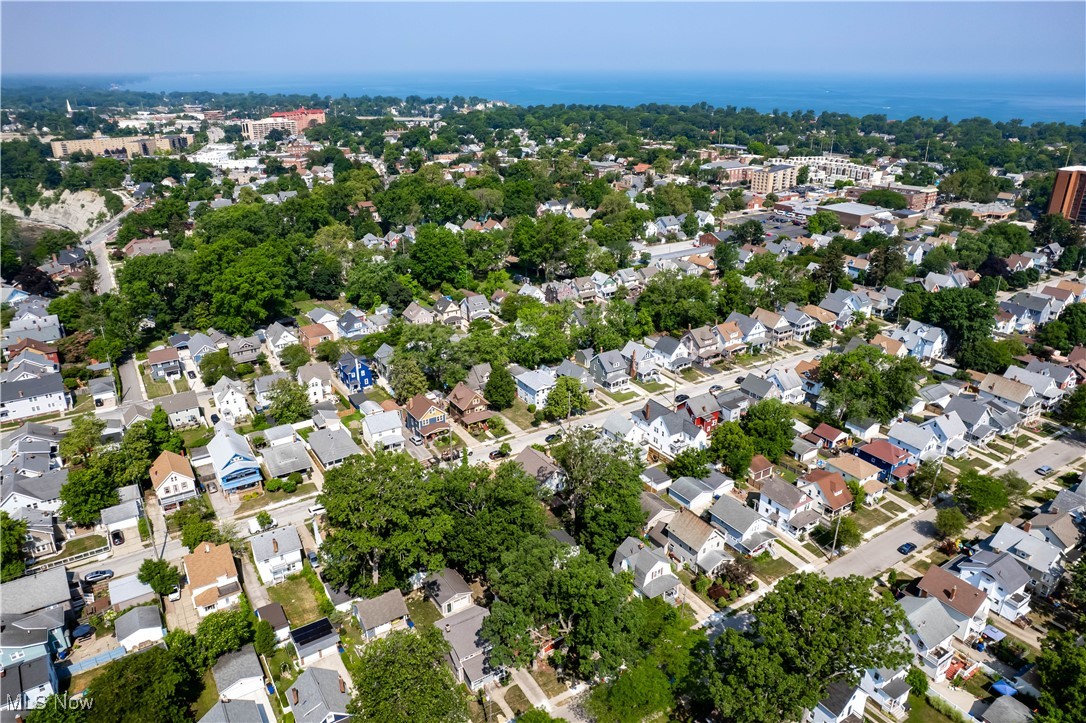 Mathews & Gilberts 03 - Residential