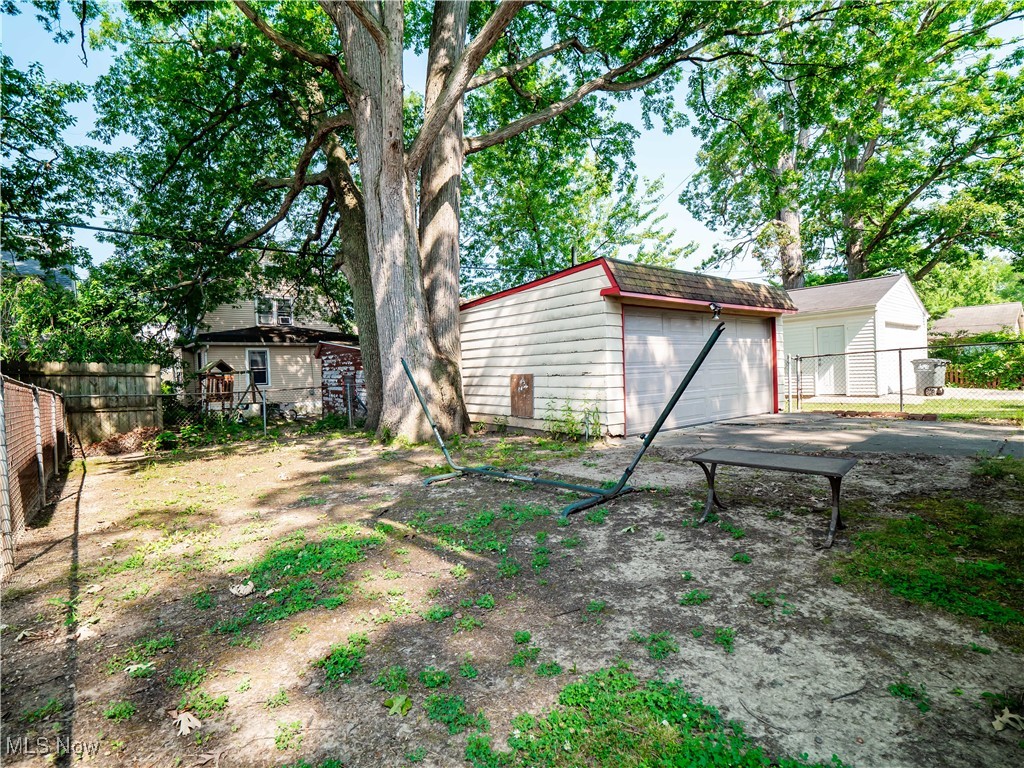 Mathews & Gilberts 03 - Residential