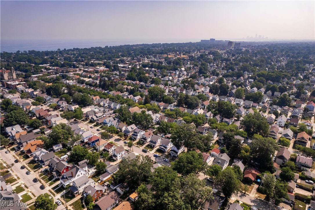 Mathews & Gilberts 03 - Residential