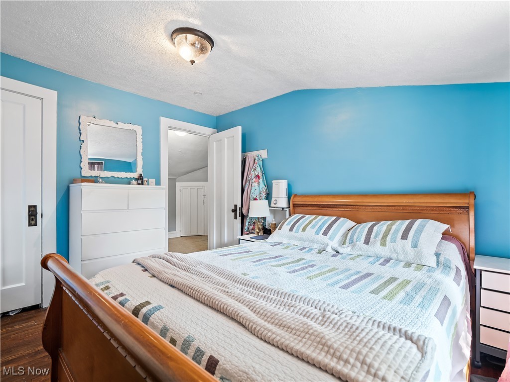 Mathews & Gilberts 03 - Residential