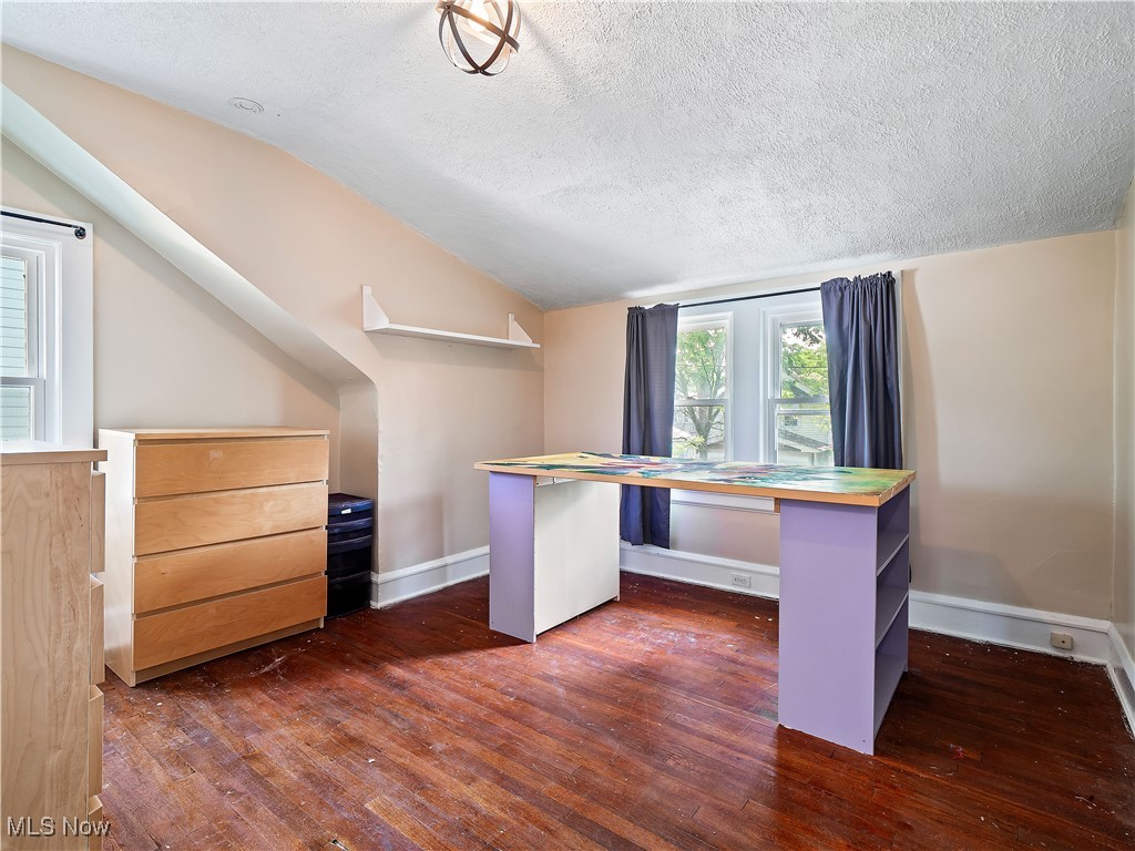 Mathews & Gilberts 03 - Residential