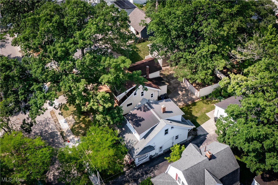 Mathews & Gilberts 03 - Residential