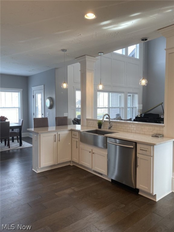 Villas/St James Place 03 - Residential