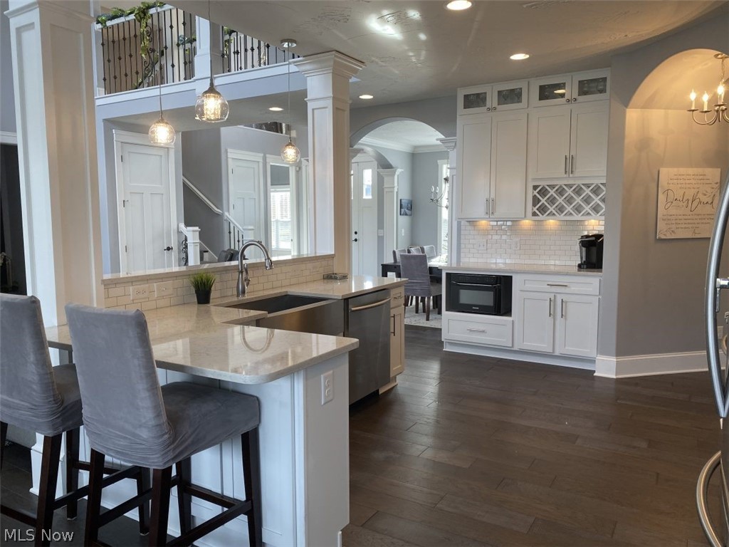 Villas/St James Place 03 - Residential