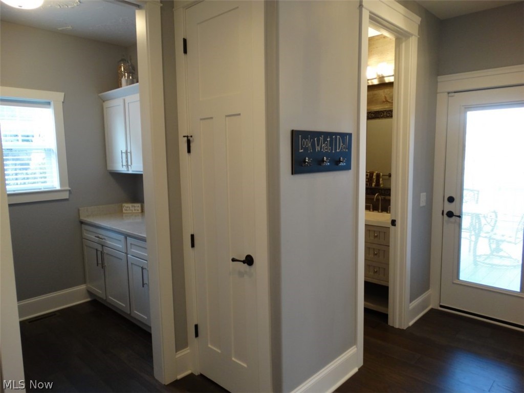 Villas/St James Place 03 - Residential