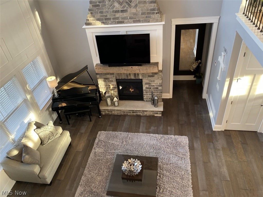 Villas/St James Place 03 - Residential