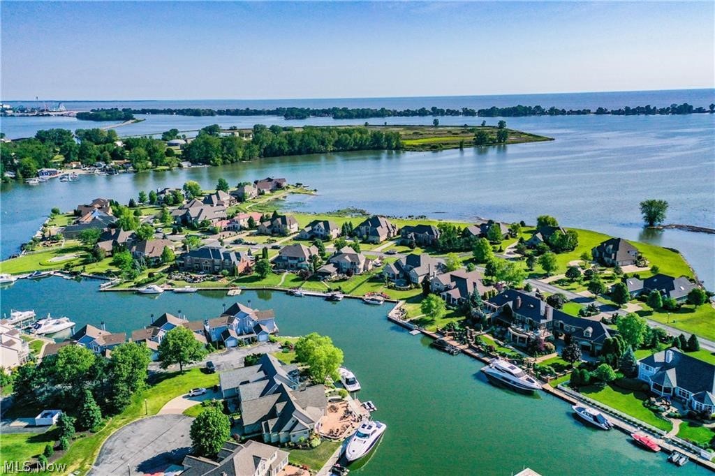 Hidden Harbour Lagoons - Residential