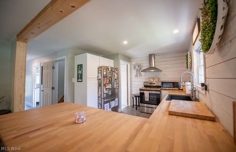 Tiny photo for 1150 E Beech Street, Alliance, OH 44601 (MLS # 5202441)