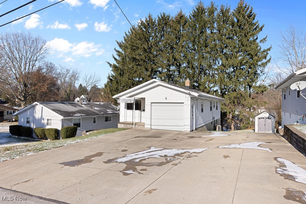 957 Brady Avenue, Barberton, Ohio image 4