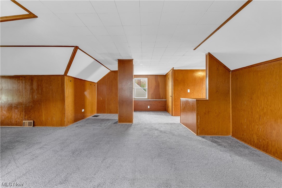 Maple Heights 01 - Residential Lease