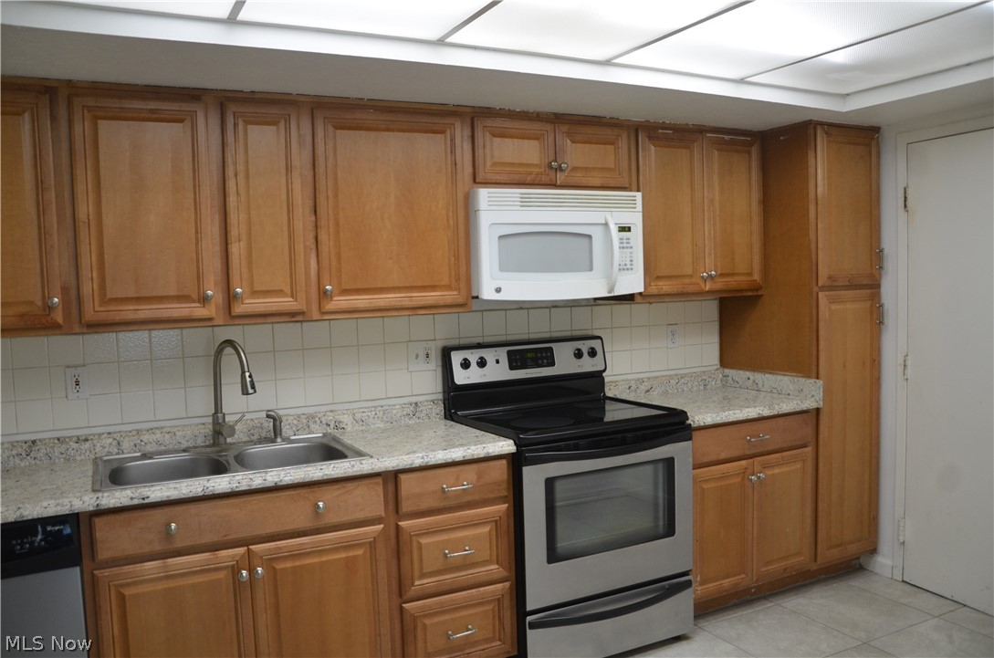 Harbour Light Condo 03 - Residential