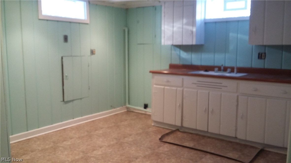 Sand Run Village - Residential Lease
