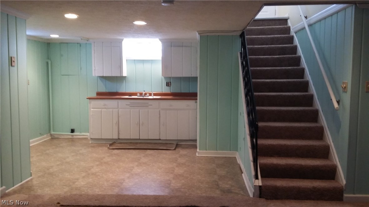 Sand Run Village - Residential Lease