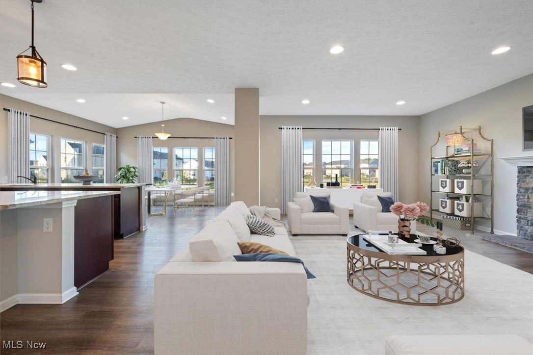 Meadow Lakes - Residential