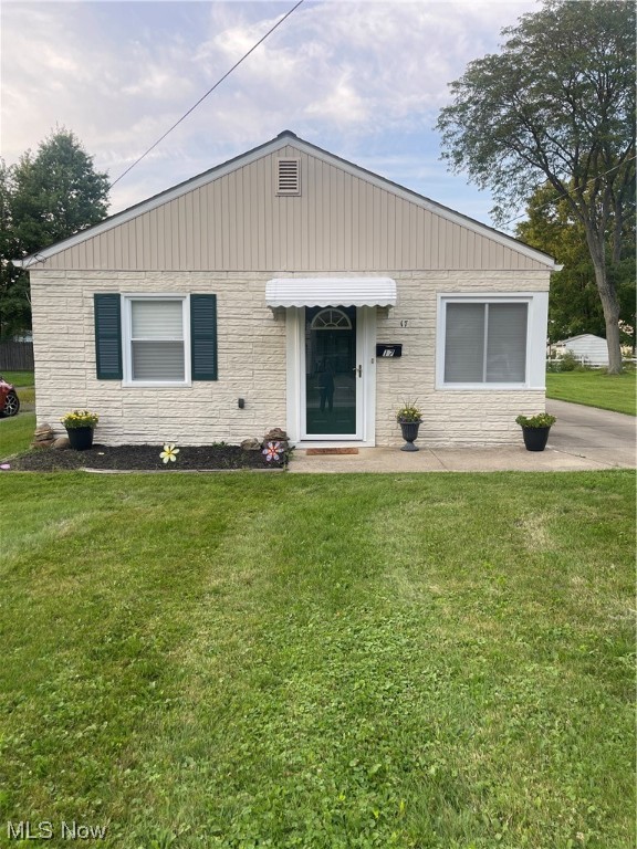 This completely remodeled 2 bedroom, 1 bath Ranch style home is move-in ready and perfect for anyone looking for main level living. As you step inside, you will love the fresh neutral paint and updated flooring throughout. The living room brings in a lot of natural light and creates a cozy atmosphere. The eat-in kitchen has many features that are sure to be admired, such as an abundance of cabinet and counter space, a dining area, and new stainless steel appliances. The two comfortable bedrooms have nice sized closets and new carpet. The full bathroom has been nicely remodeled, and there is a laundry area with an included washer and dryer. Leading out the back door, you have access to the covered back porch, yard, and two-car garage, which is great for storage or additional parking. One year home warranty included. This Ranch style home offers main level living and is move-in ready with all the updates and amenities you need. It's definitely a must-see home!